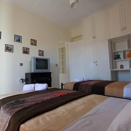 Mertoula House Apartmán *
