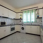 Mertoula House شقة *