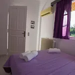 Mertoula House * Skoulikado