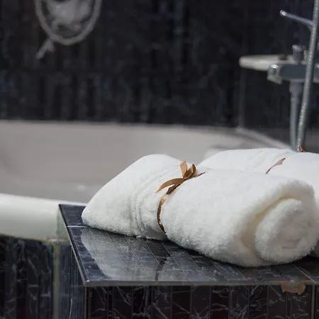 아파트 Mertoula House