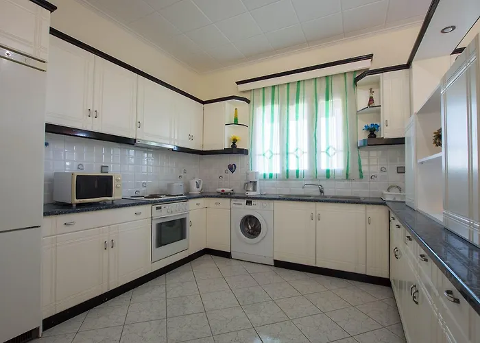 Mertoula House Lejlighed *