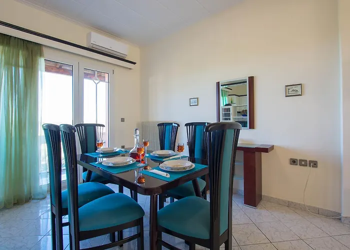 Lägenhet Mertoula House *